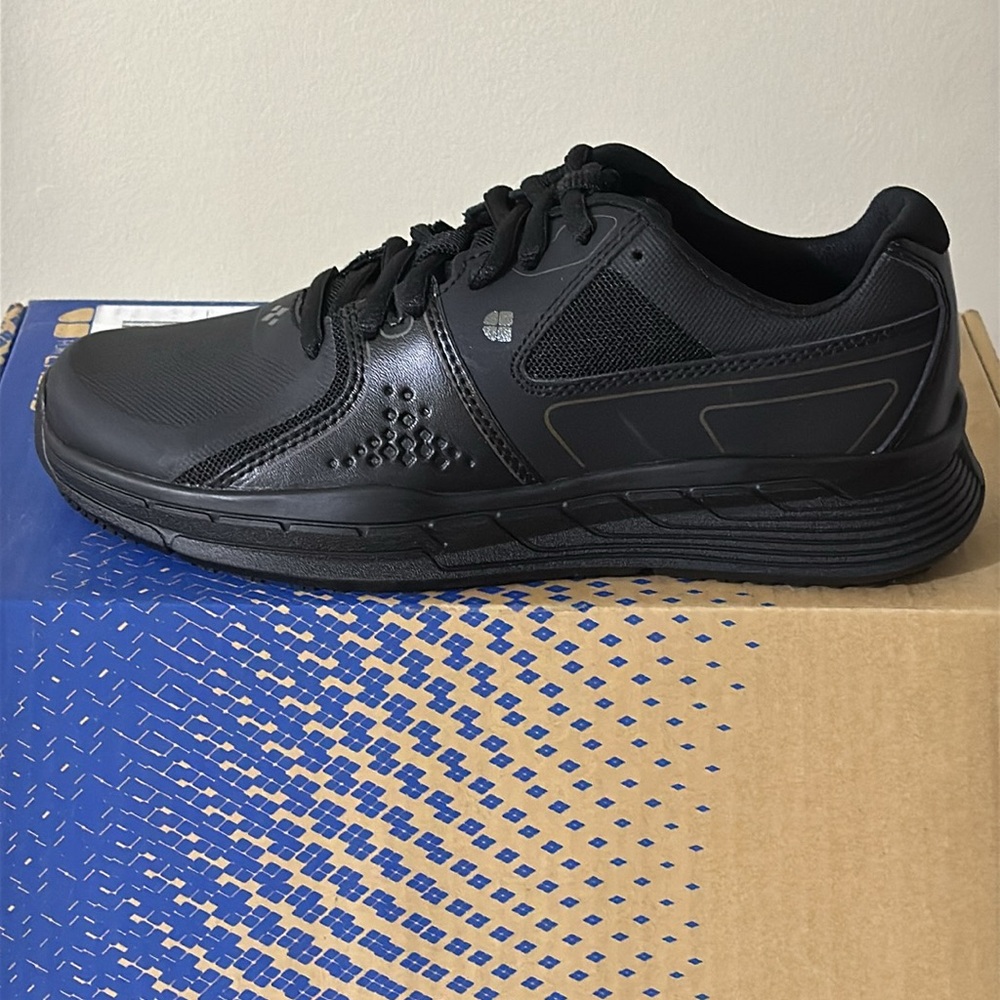 Nwt shoes for crews unisex